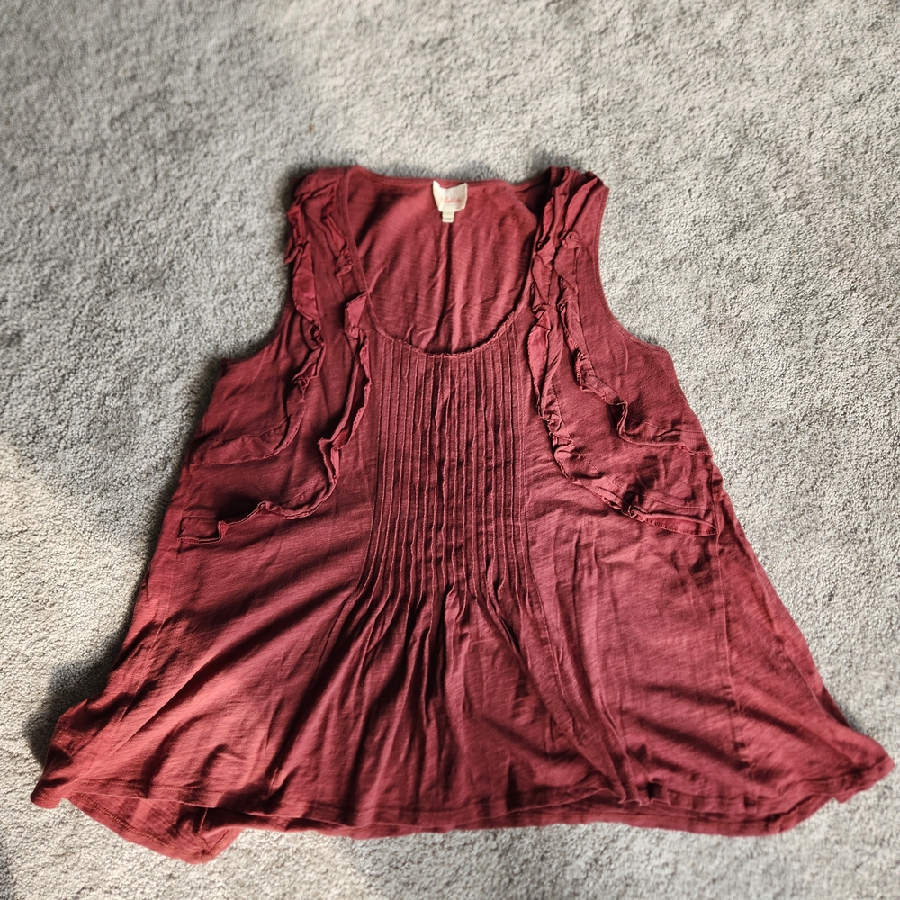 Deletta Sleeveless Burgundy Blouse